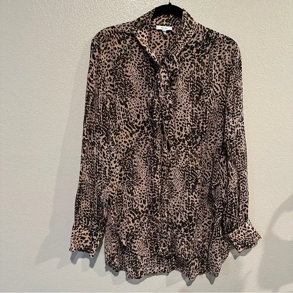 REISS Tora Cheetah Print Tie- Neck Boho Animal Print Blouse - Picture 3 of 8
